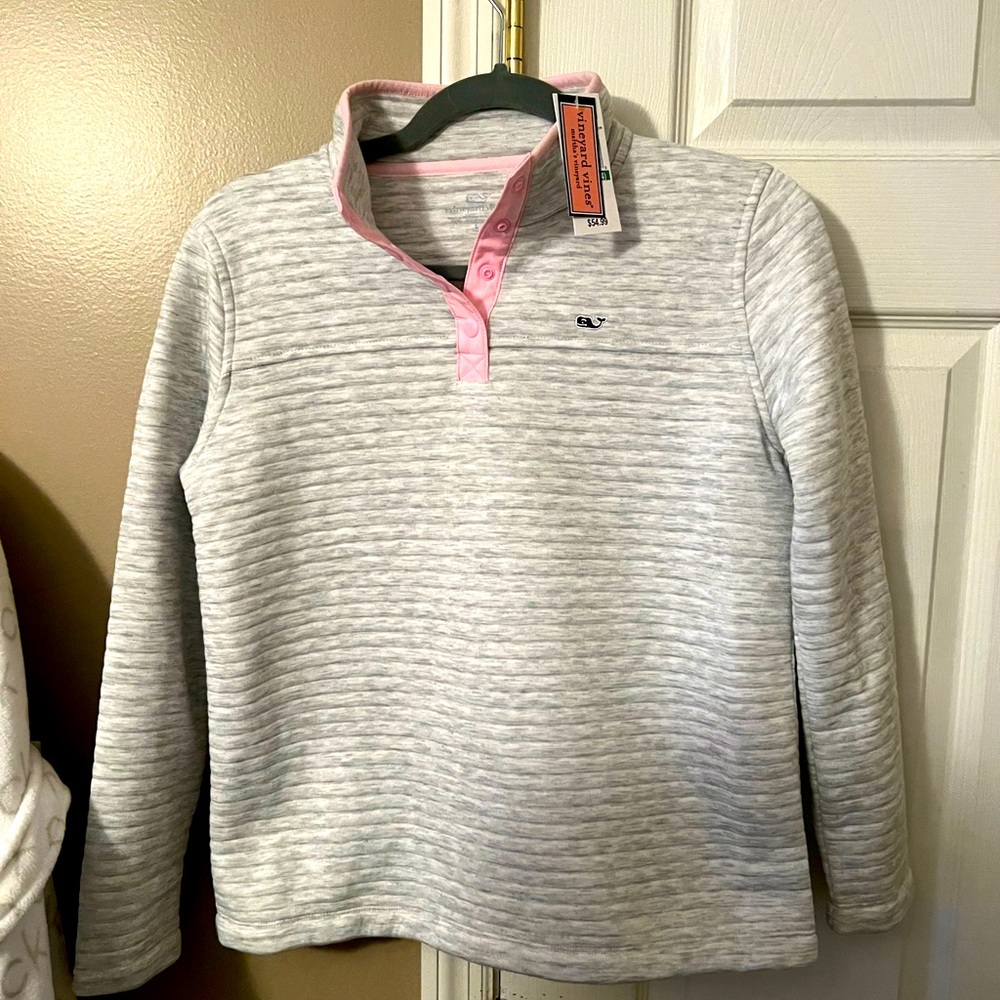 Vineyard Vines girls large NWT pullover